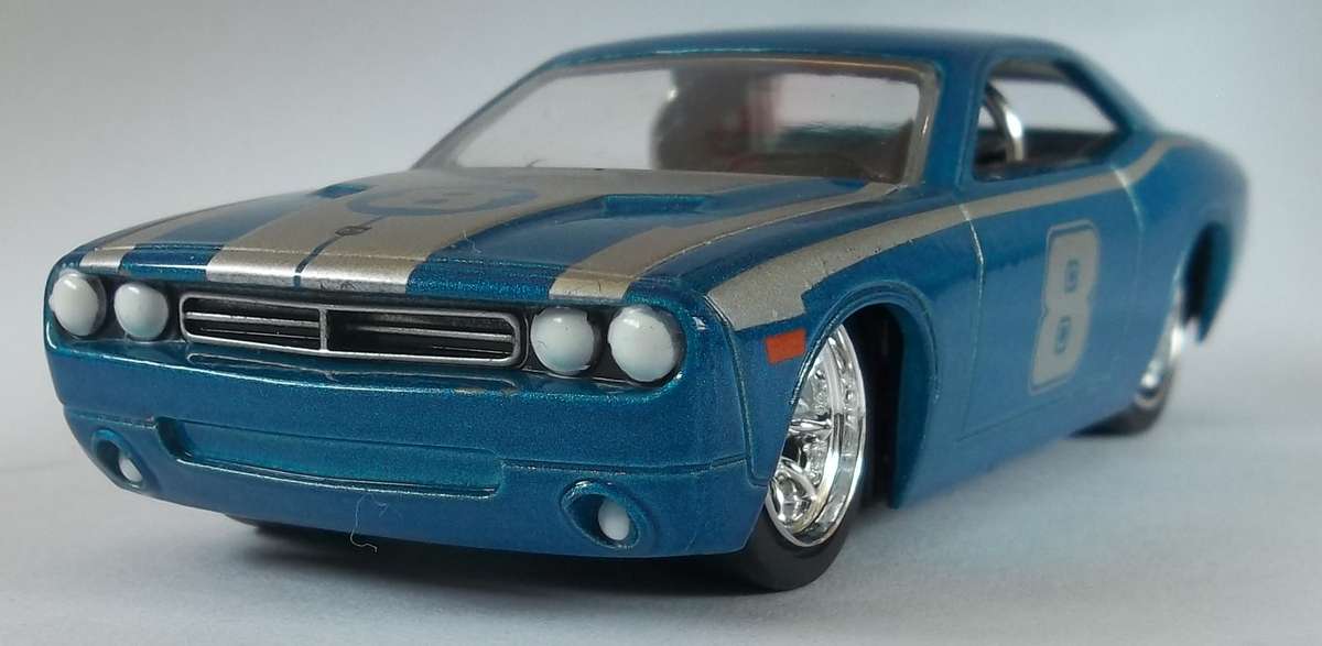 Hot Wheels 1/43 LARGER Scale Challenger Concept RUBBER TYRES Detail Interior Hotwheels MATCHBOX