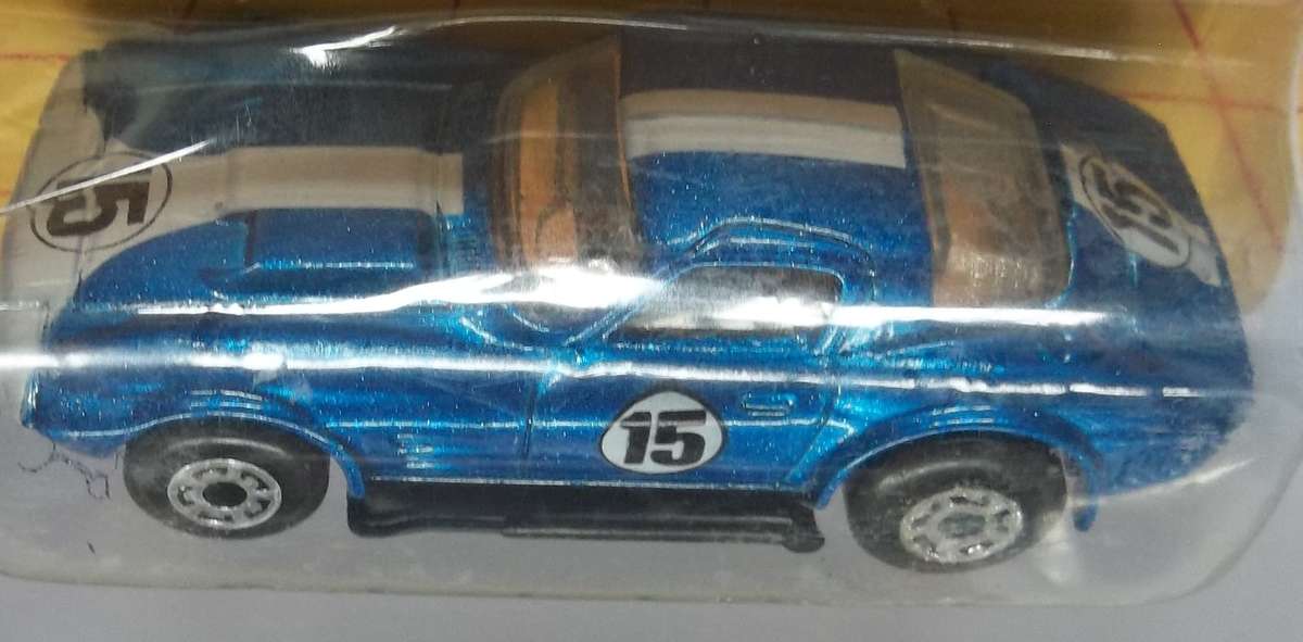 Matchbox Corvette Grand Sport Made in 1990 Sealed on card Vintage model Car