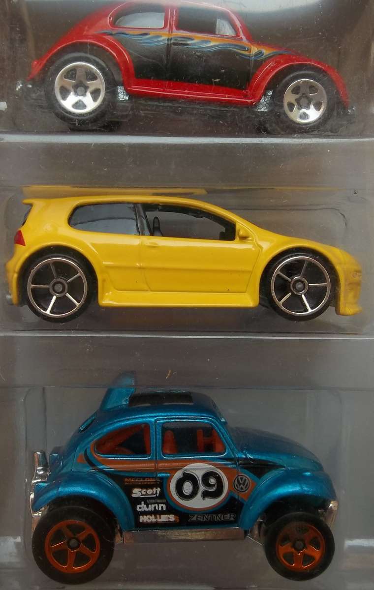 HOT WHEELS VOLKSWAGEN 5 Car set Sealed VW Golf , Beetle, New Beetle Cup , Golf GTI , Baja Beetle