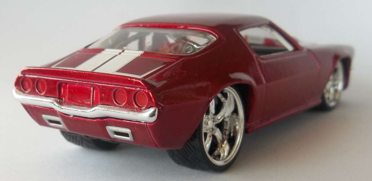 Hot Wheels 1/43 LARGER 1970 Chevrolet Camaro RUBBER TYRES  Detailed Interior Hotwheels MATCHBOX