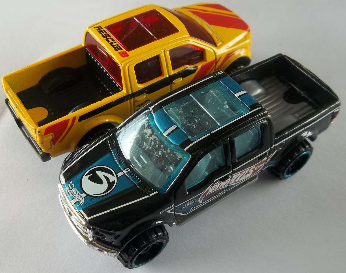 Hot Wheels Collection of (9) FORD F-150 Bakkies (1 Raptor) HOTWHEELS Matchbox scale Model Car Cars