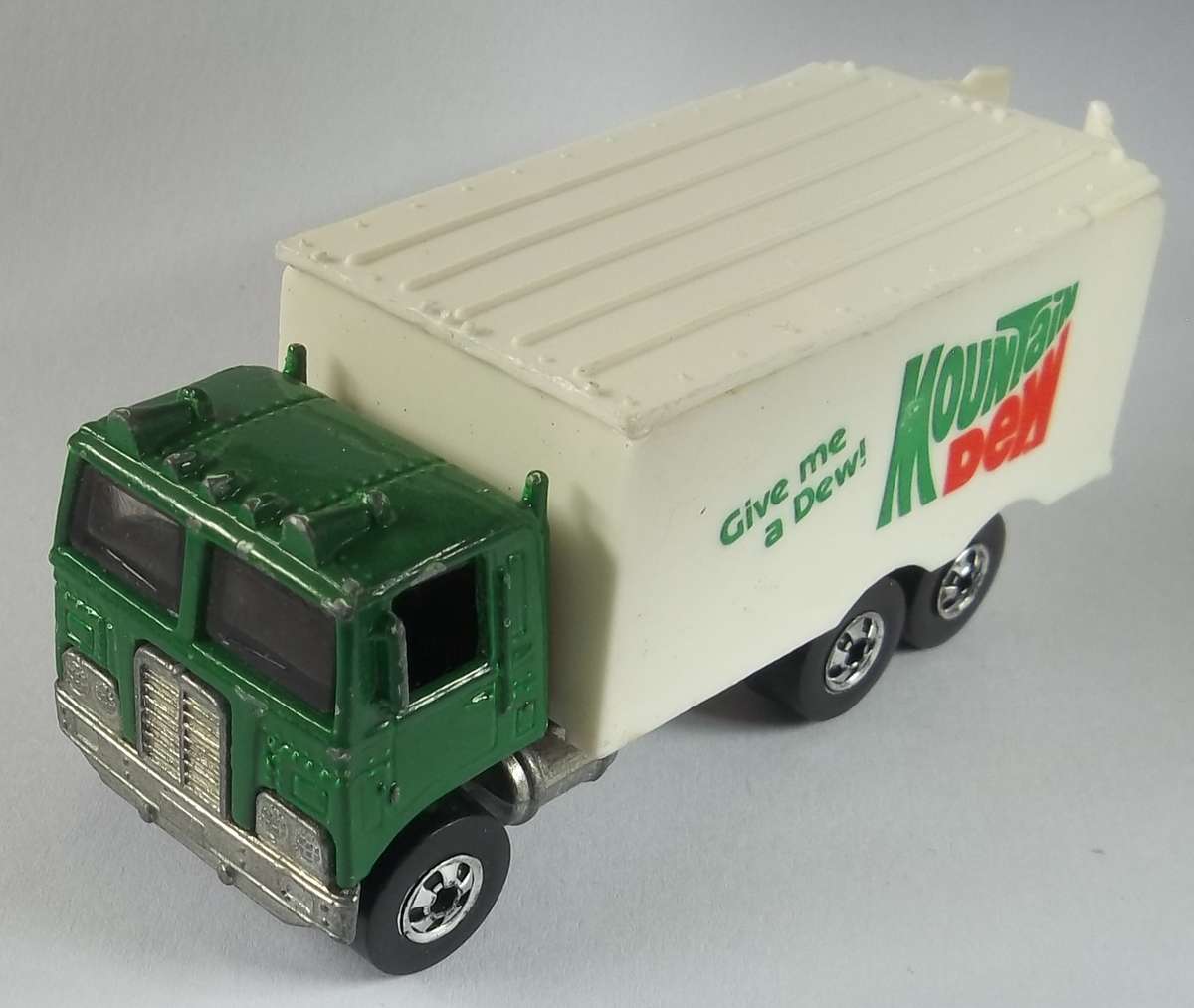 Hot Wheels Transport Truck 1981 Vintage Model Like Matchbox Scale Model Car HOTWHEELS