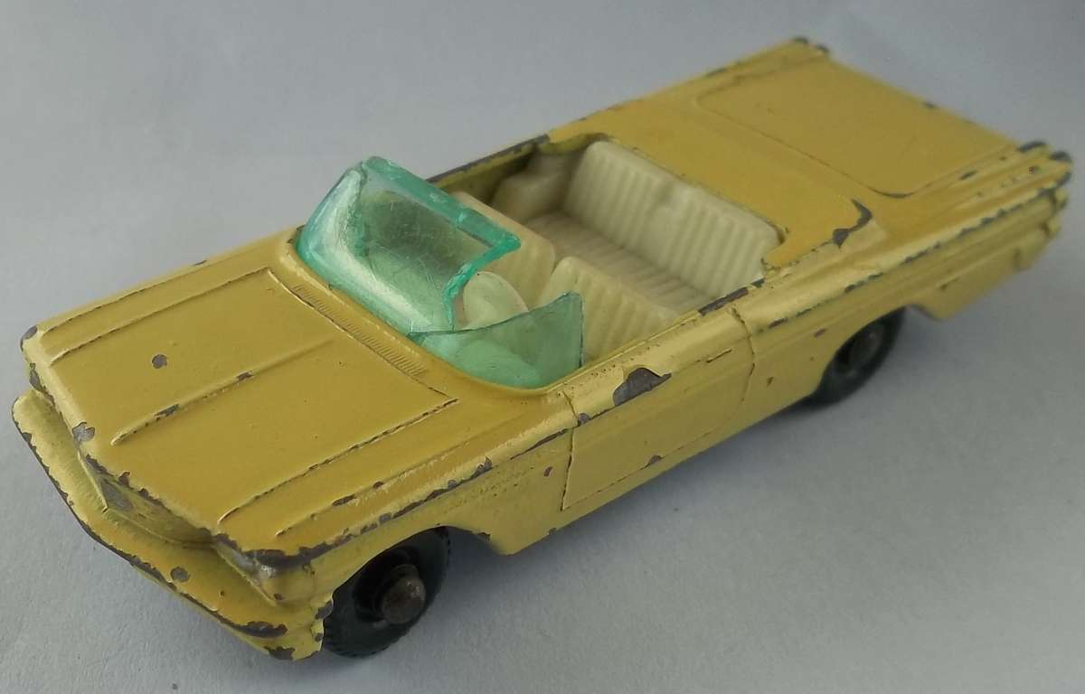 Matchbox Lesney 1-75 Series #39 Pontiac Convertible Made in England Vintage 1959 Model