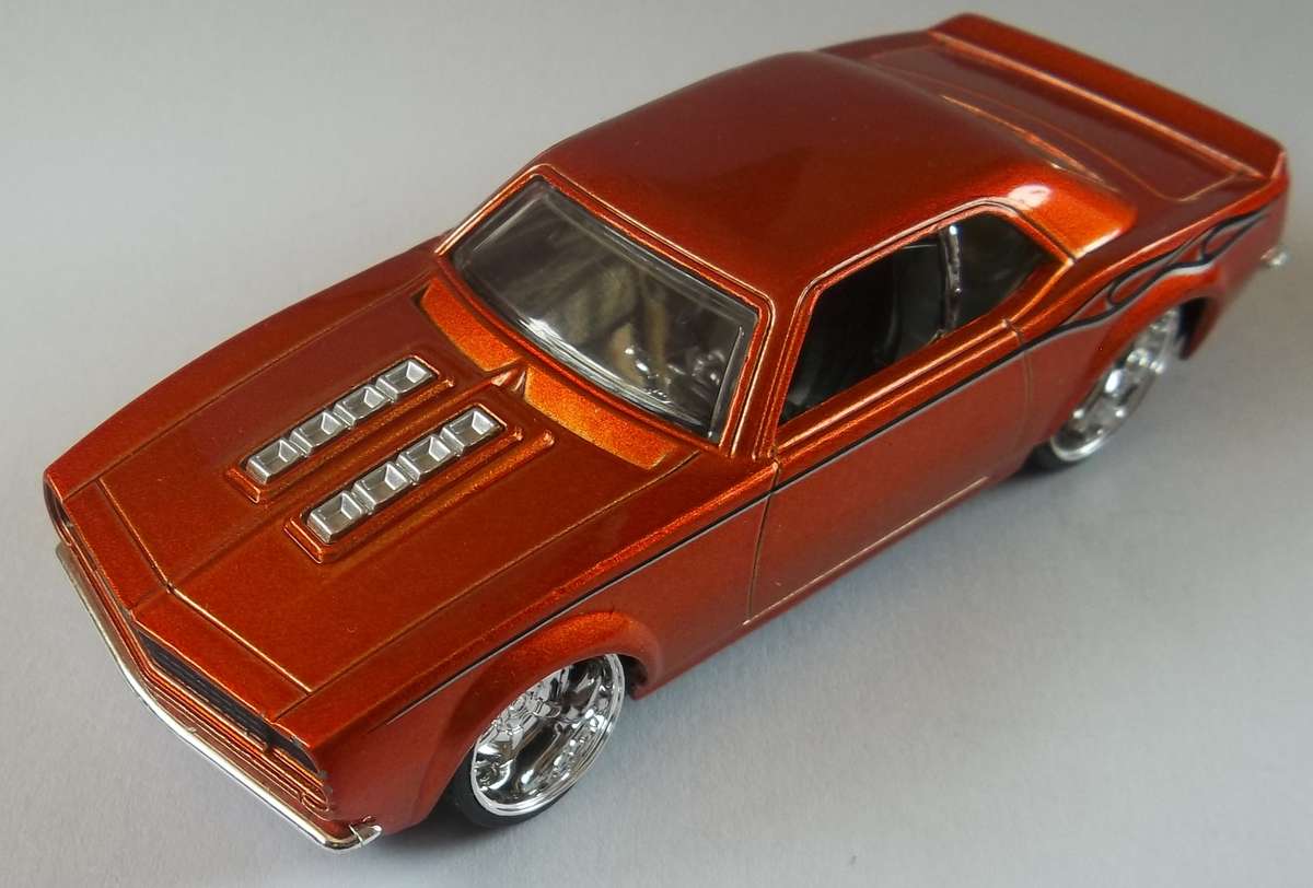Hot Wheels 1/43 LARGER 1968 Camaro RUBBER TYRES  Detailed Interior Hotwheels MATCHBOX