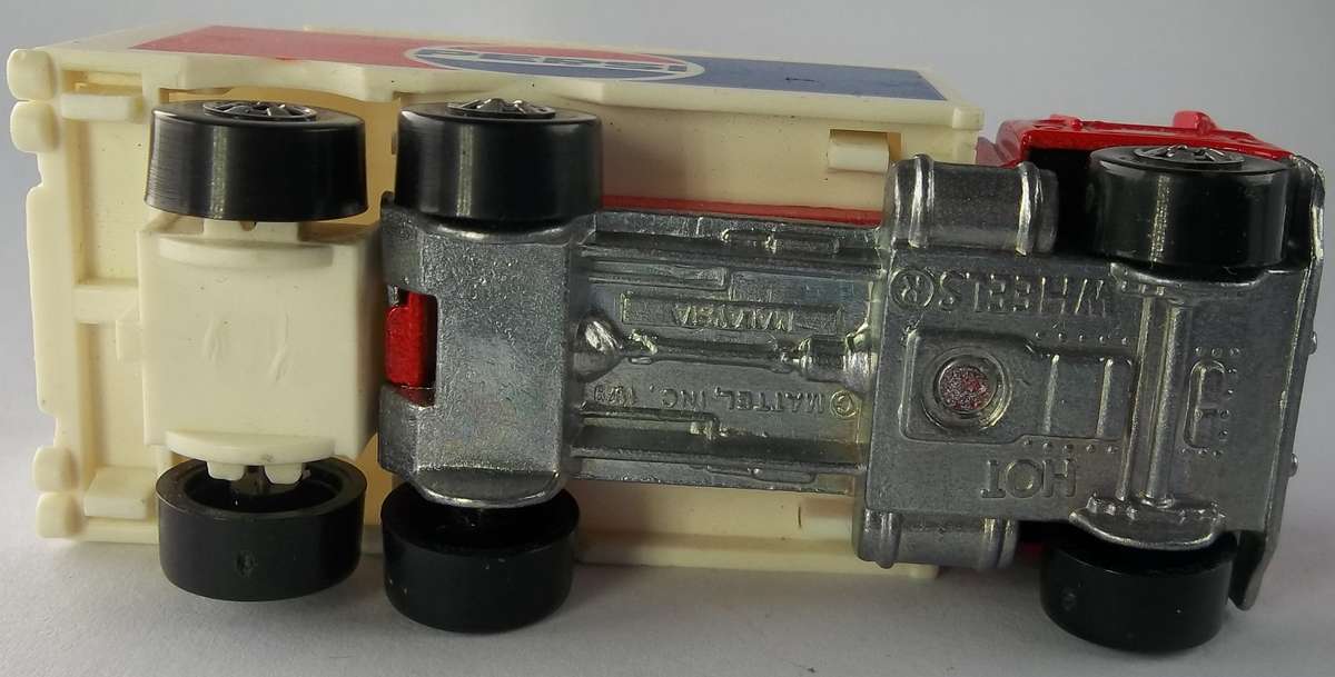 Hot Wheels Pepsi Truck  Made in 1979 HOTWHEELS VINTAGE MODEL Similar scale to Matchbox