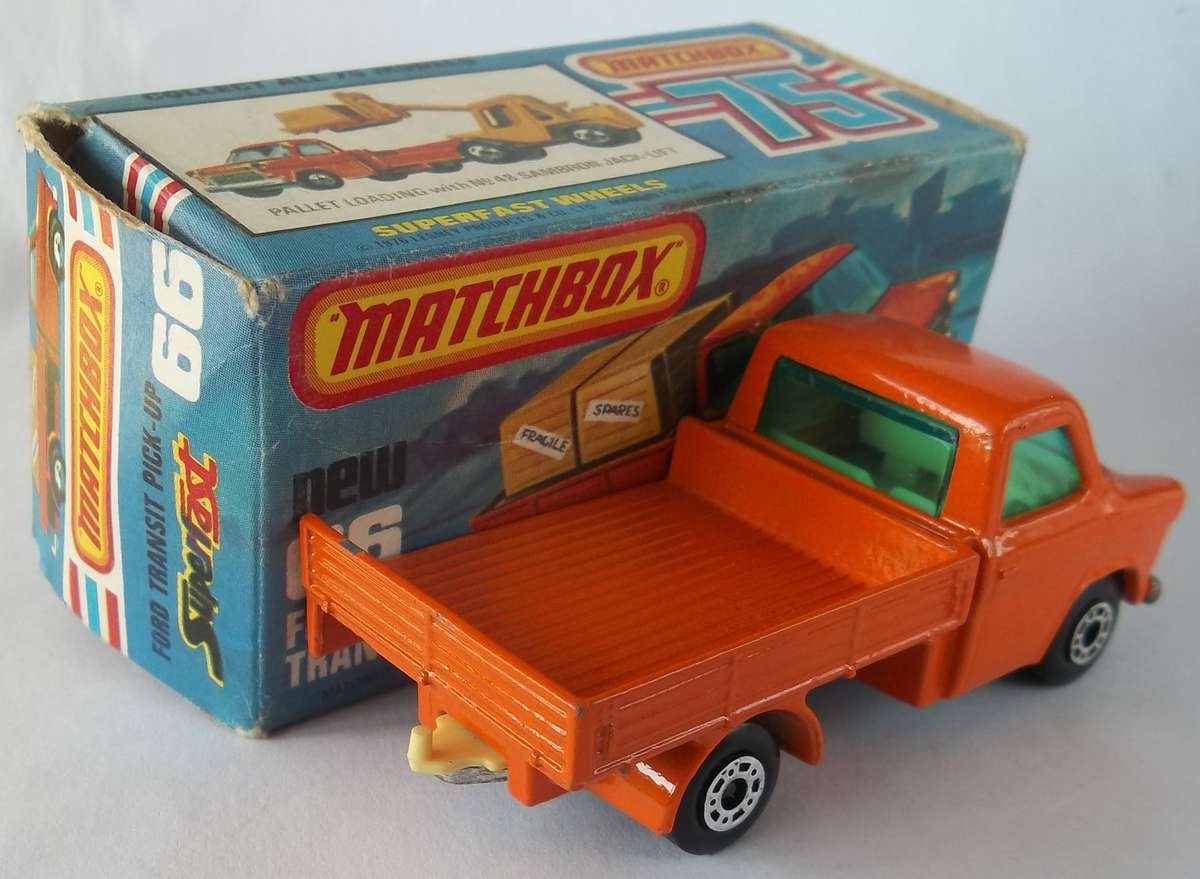MATCHBOX Lesney Superfast #66 Ford Transit Produced 43 years ago in 1977 Made in England BOXED