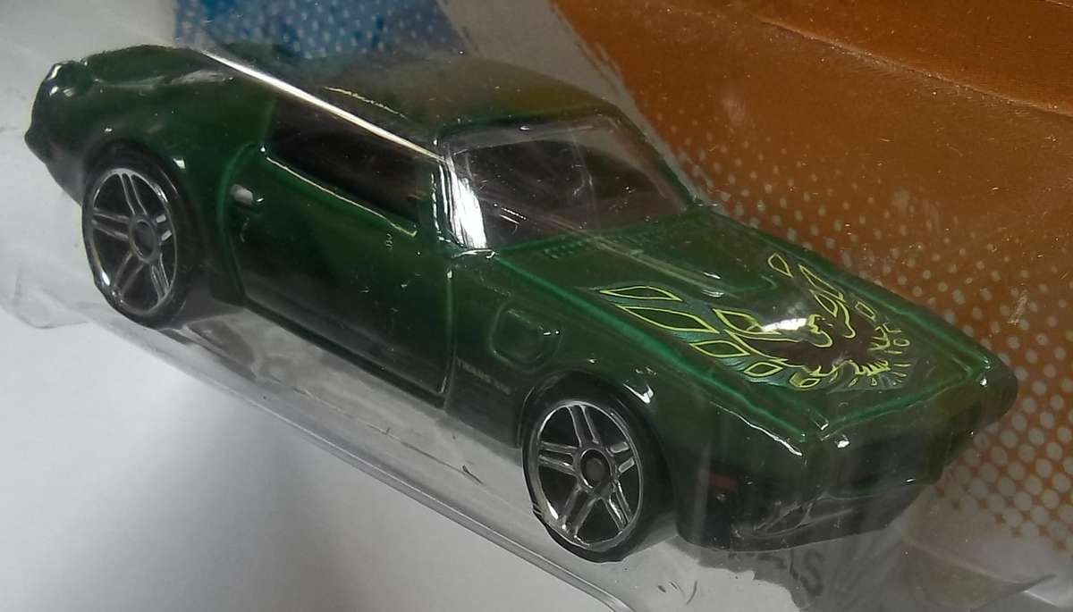 Hot Wheels '73 Pontiac Firebird Like Matchbox Scale HOTWHEELS 2012 Model Car