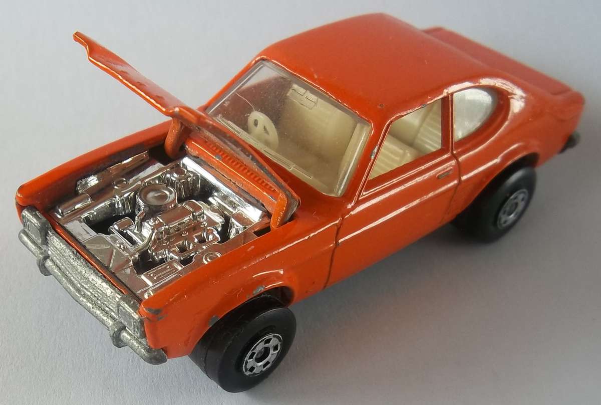 MATCHBOX Lesney Superfast #54 Ford Capri Made in England 1970 Car Opening Bonnet rare variation