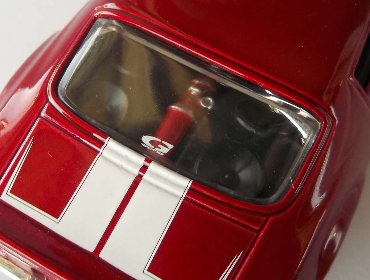 Hot Wheels 1/43 LARGER 1970 Chevrolet Camaro RUBBER TYRES  Detailed Interior Hotwheels MATCHBOX