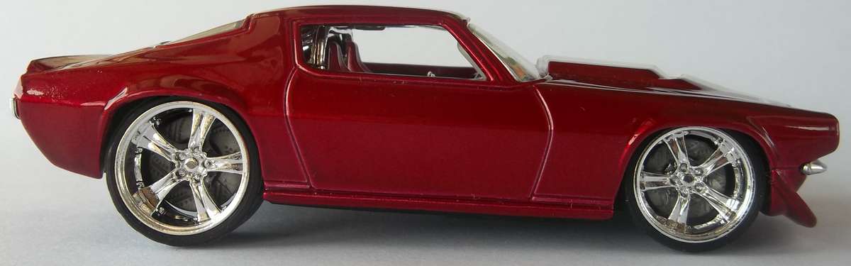 Hot Wheels 1/43 LARGER 1970 Chevrolet Camaro RUBBER TYRES  Detailed Interior Hotwheels MATCHBOX