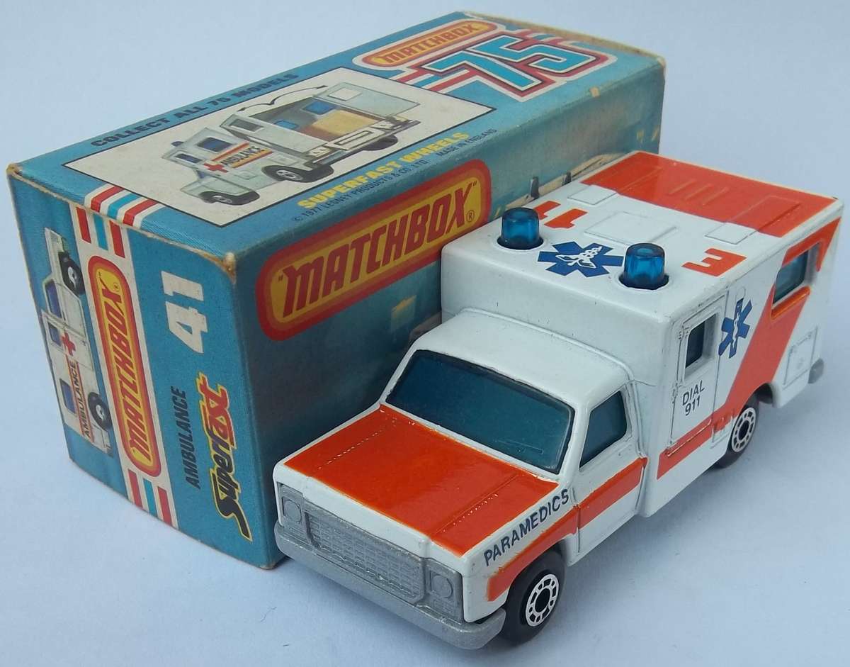 MATCHBOX Lesney Superfast #41 Ambulance BOXED Made in England Die cast Model