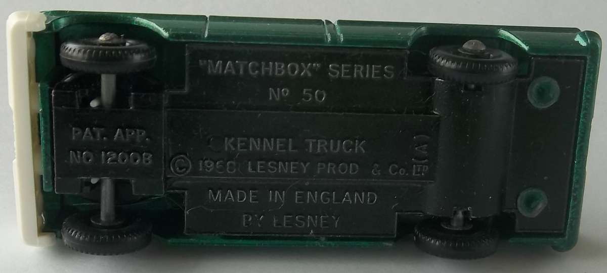 MATCHBOX Lesney 1-75 SERIES REGULAR WHEELS #50 FORD Kennel Truck Made in England 1969 BOXED MODEL