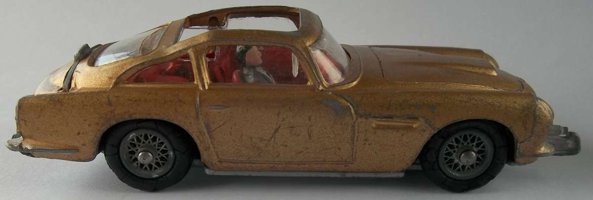 Corgi Toys James Bond Aston Martin DB 5 ENGLAND 1960s Die Cast Model Car Vintage