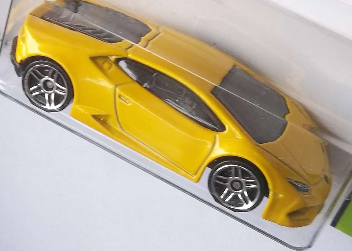 Hot Wheels WORKSHOP Lamborghini Huracan LP 610-4 2013 HOTWHEELS Matchbox boxed Model Car