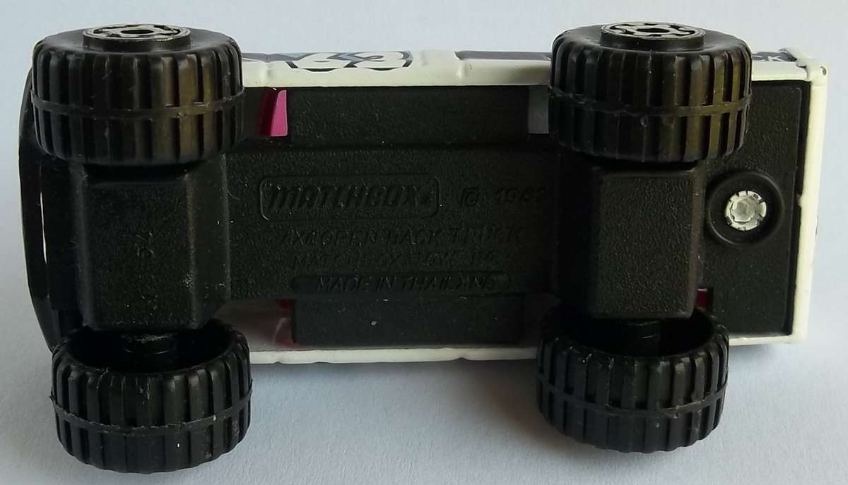 Matchbox 4x4 Open Back Truck Bakkie Made in Thailand Vintage Model
