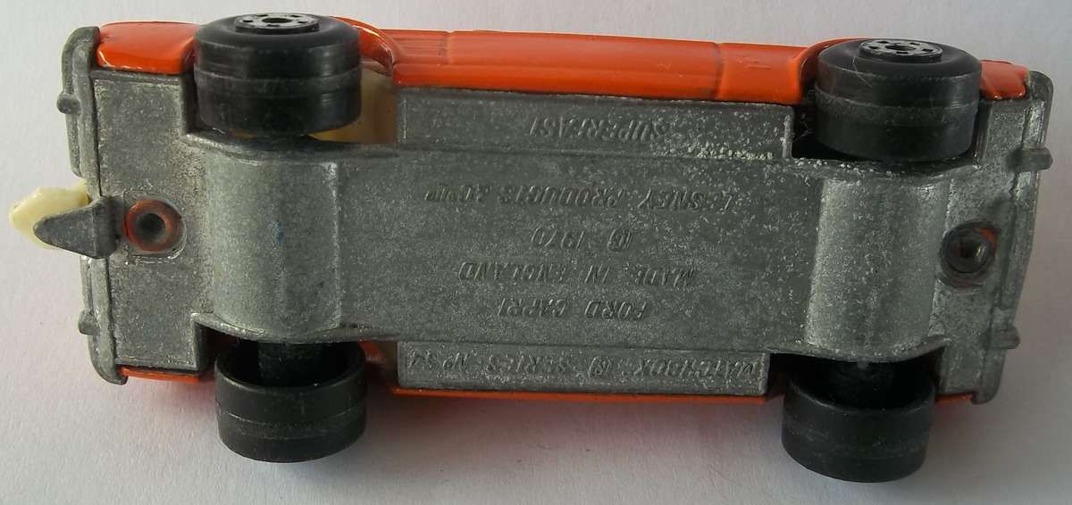 MATCHBOX Lesney Superfast #54 Ford Capri Made in England 1970 Car Opening Bonnet rare variation