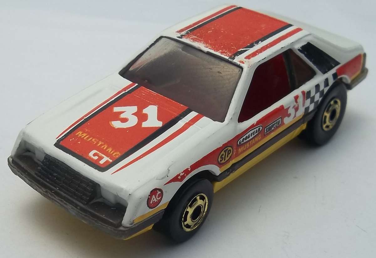 HOT WHEELS 1979 Ford Mustang Stock Car Racer HOTWHEELS VINTAGE MODEL similar to Matchbox 1979