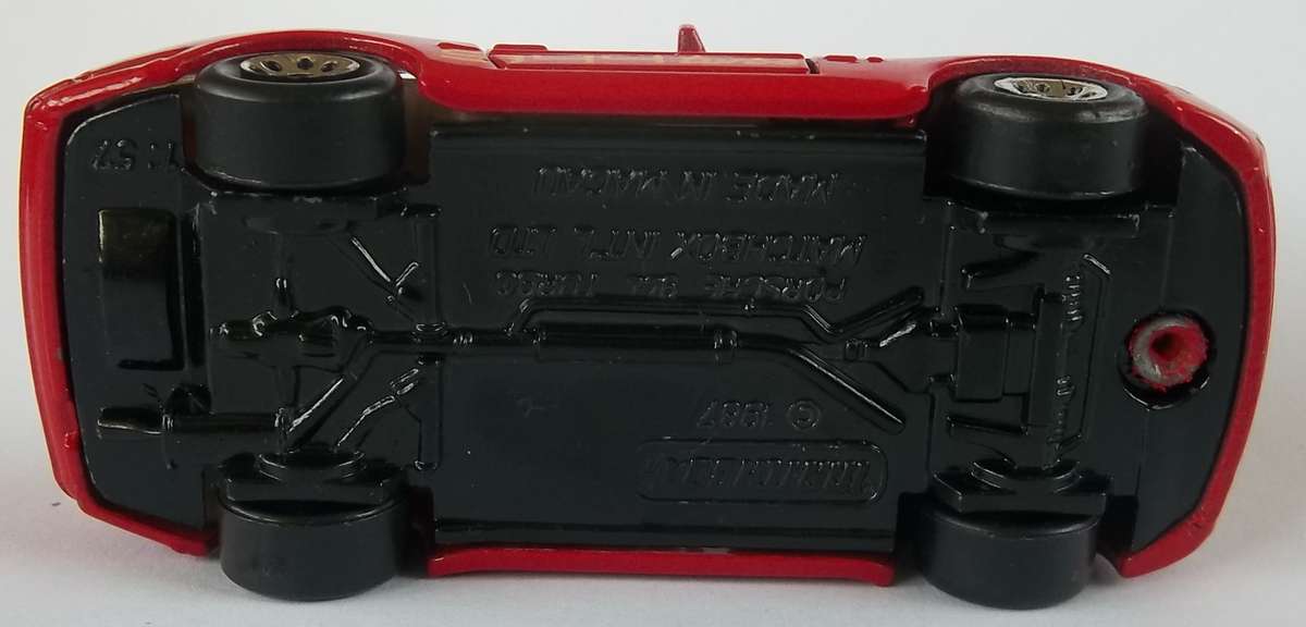 Matchbox Porsche 944 Turbo Made in 1987 Mint condition opening doors Vintage Macau