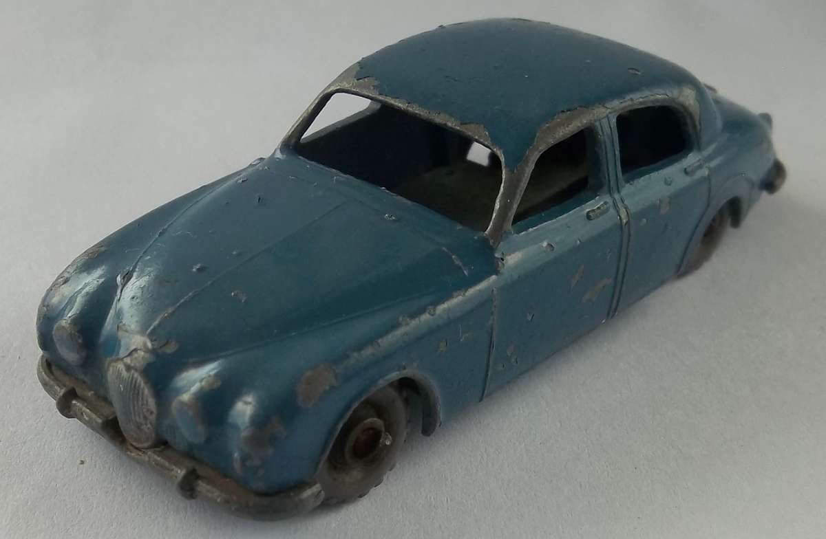Matchbox Lesney 1-75 Series Regular Wheels #65 Jaguar 3.4 Litre Made in England 1956 Grey Wheels