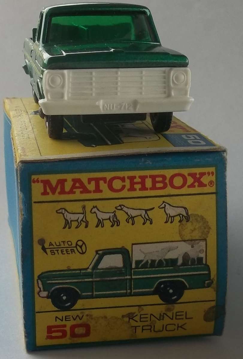 MATCHBOX Lesney 1-75 SERIES REGULAR WHEELS #50 FORD Kennel Truck Made in England 1969 BOXED MODEL