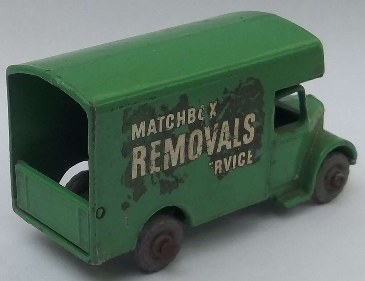 MATCHBOX Lesney 1-75 SERIES REGULAR WHEELS MOKO #17 Bedford Removals Van Made in England