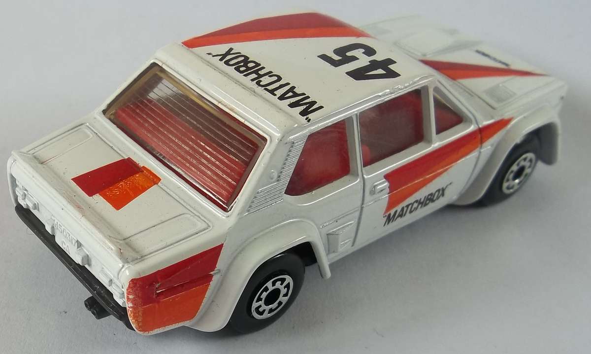Matchbox SUPERFAST #9 Fiat Abarth Made in England 1982 VINTAGE Model Car