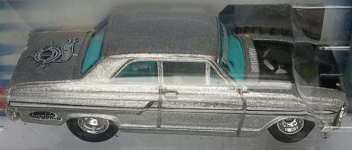 HOT WHEELS TREASURE HUNT Ford Thunderbolt RUBBER TYRES 2002 HOTWHEELS Similar Scale to Matchbox