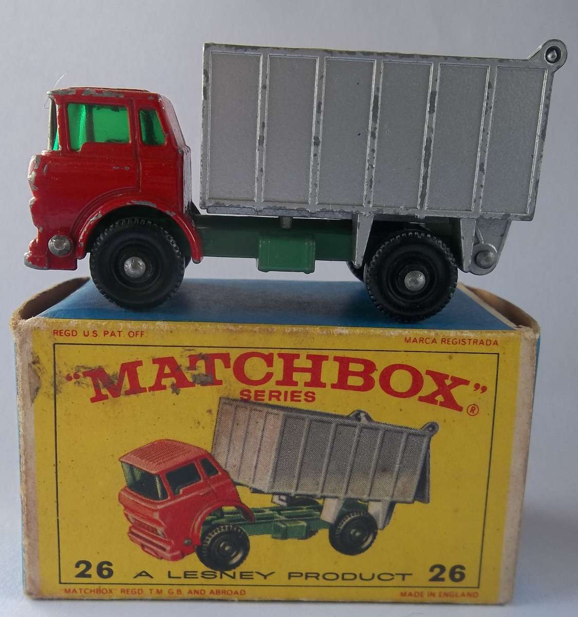 MATCHBOX Series Lesney Regular Wheels #26 G.M.C Tipper Truck 1966 ENGLAND