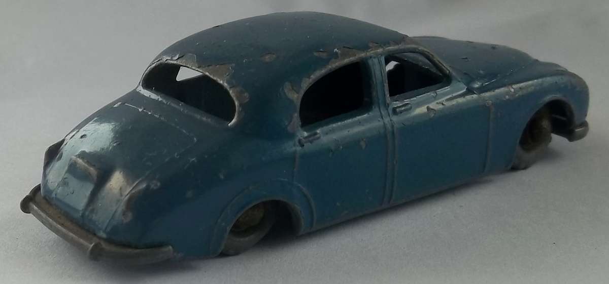 Matchbox Lesney 1-75 Series Regular Wheels #65 Jaguar 3.4 Litre Made in England 1956 Grey Wheels