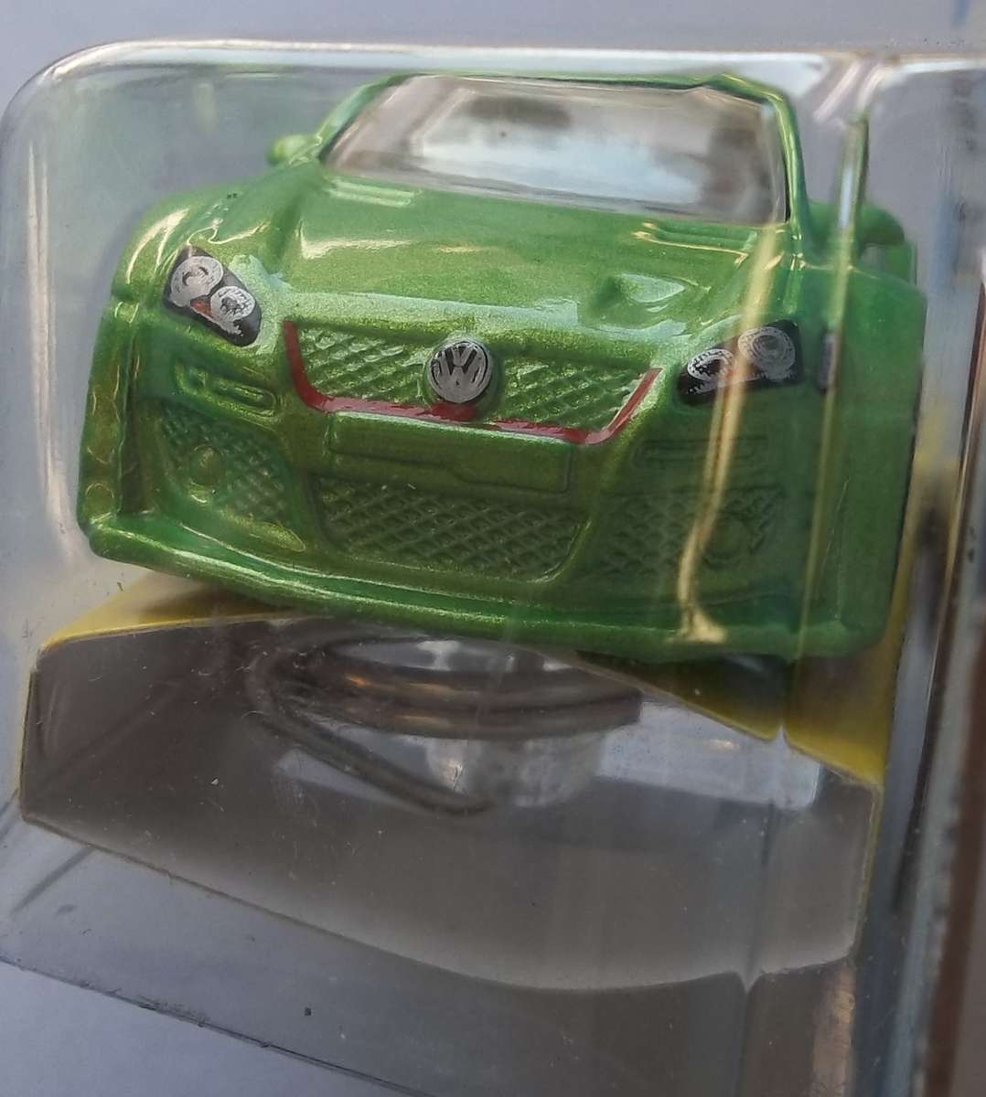 Hot Wheels 2010 Nightburnerz - Volkswagen Golf GTi - HOTWHEELS SIMILAR TO MATCHBOX SCALE 2010