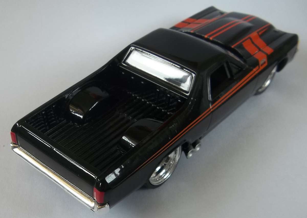 Hot Wheels 1/43 LARGER Scale Chevrolet El Camino Bakkie RUBBER TYRES + TREAD Detailed Hotwheels