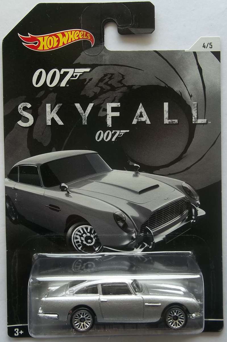 HOT WHEELS JAMES BOND 007 SERIES Aston Martin 1963 DB5 HOTWHEELS similar Scale to Matchbox 2014