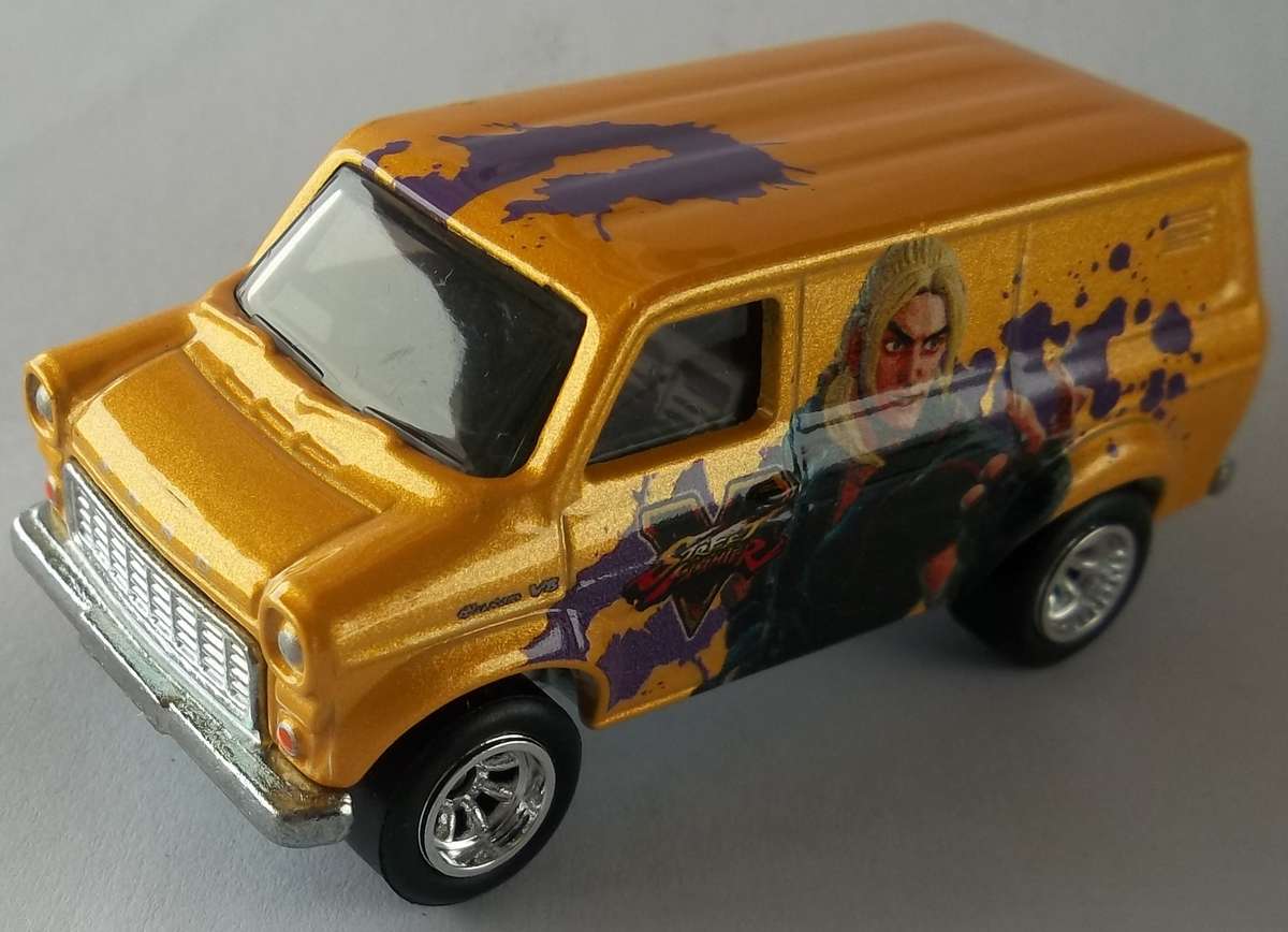 Hot Wheels Real Riders Ford Transit Super Van HOTWHEELS Rubber Tyres Like Matchbox Street Fighter