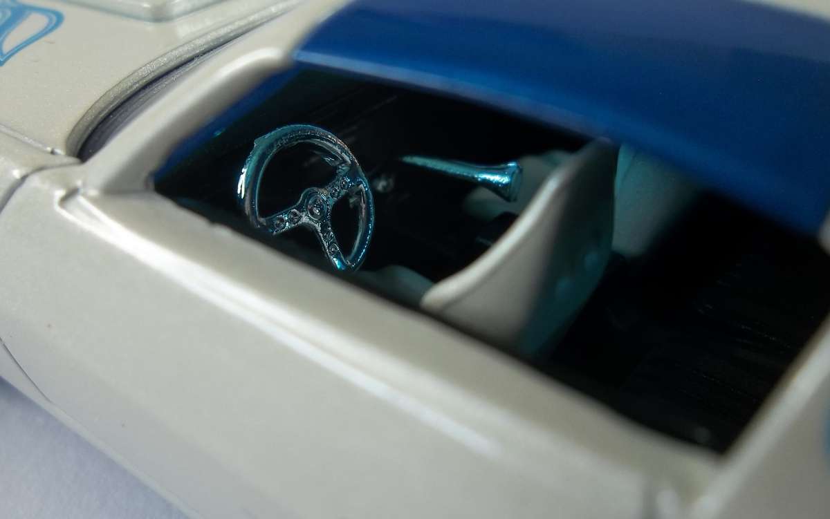 Hot Wheels 1/43 LARGER 1978 Pontiac Trans Am RUBBER TYRES  Detailed Interior Hotwheels MATCHBOX