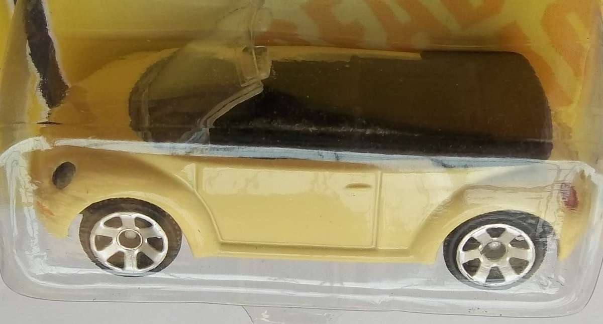 Matchbox Volkswagen 1 Concept Beetle Sealed on card