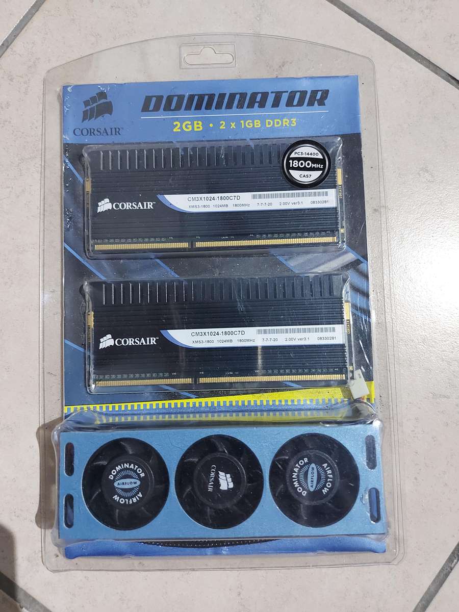 CORSAIR Dominator DDR3 1800 C7 2.0v 2x1GB