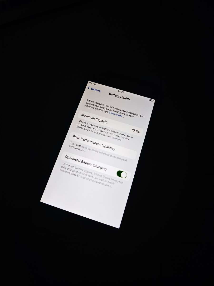 iPhone 7 128GB Black - REFURBISHED