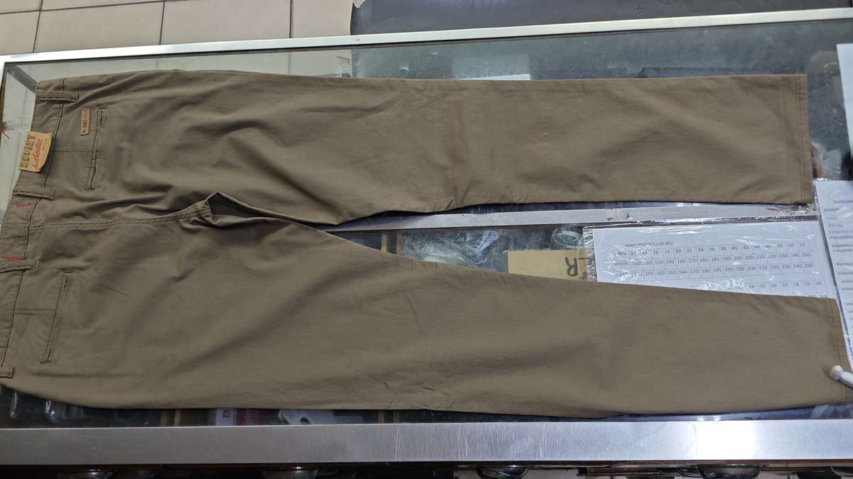 SOVIET COTTON CHINOS (SIZE 36)