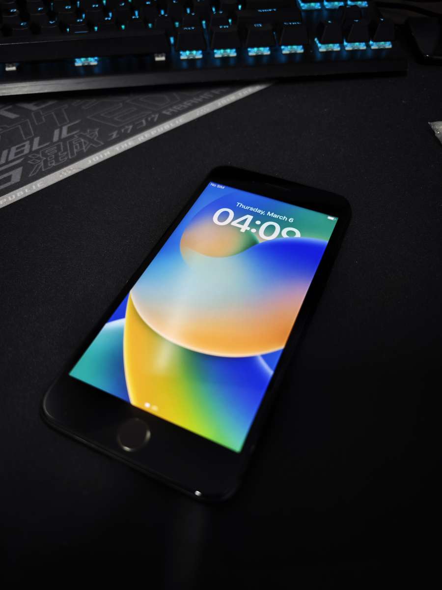 iPhone 8 Plus 64GB Black