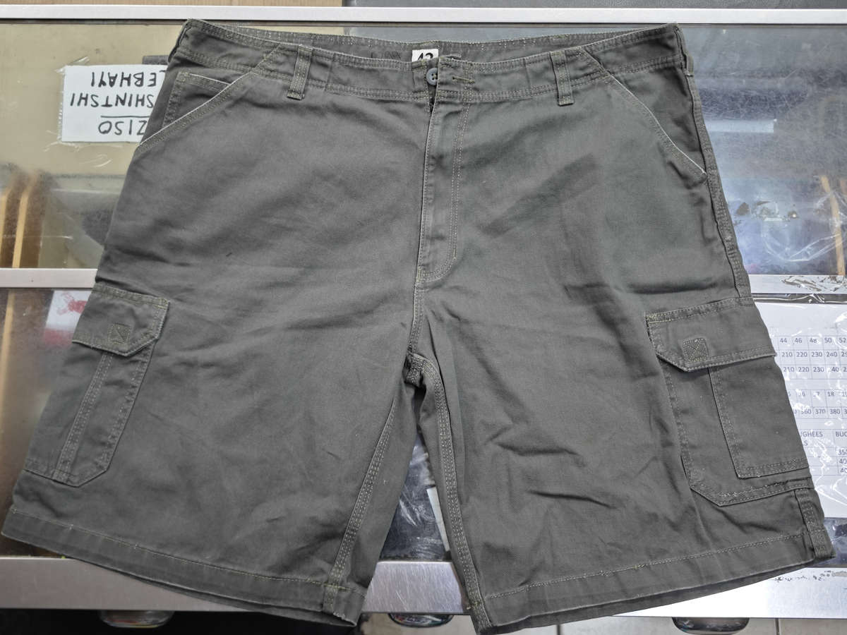 JONSSON OLIVE CARGO SHORTS