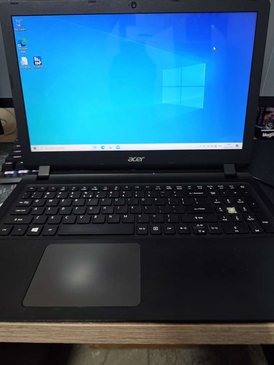 Acer Aspire 6th Gen i5 6200U/ 8GB RAM/ 256GB SSD *read*