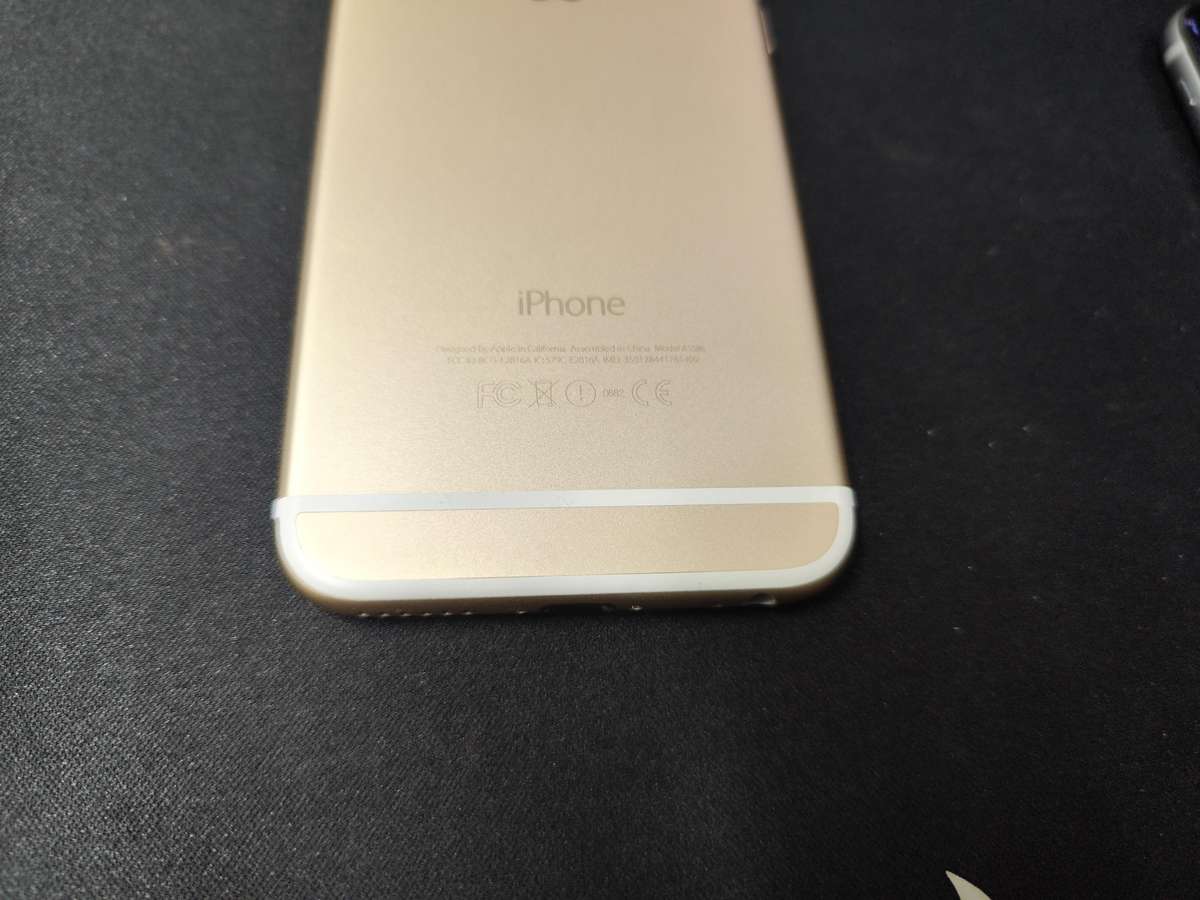 iPhone 6 64GB Gold - REFURBISHED (4 Available)