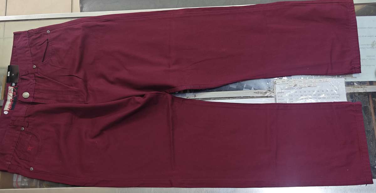 SOVIET VOYAGER BURGUNDY COTTON JEANS (SIZE 38)