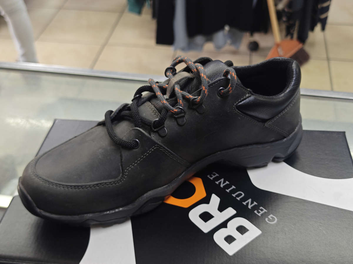 BRONX SHERMAN CABRETTA BLACK WORKSHOE (SIZE 10)