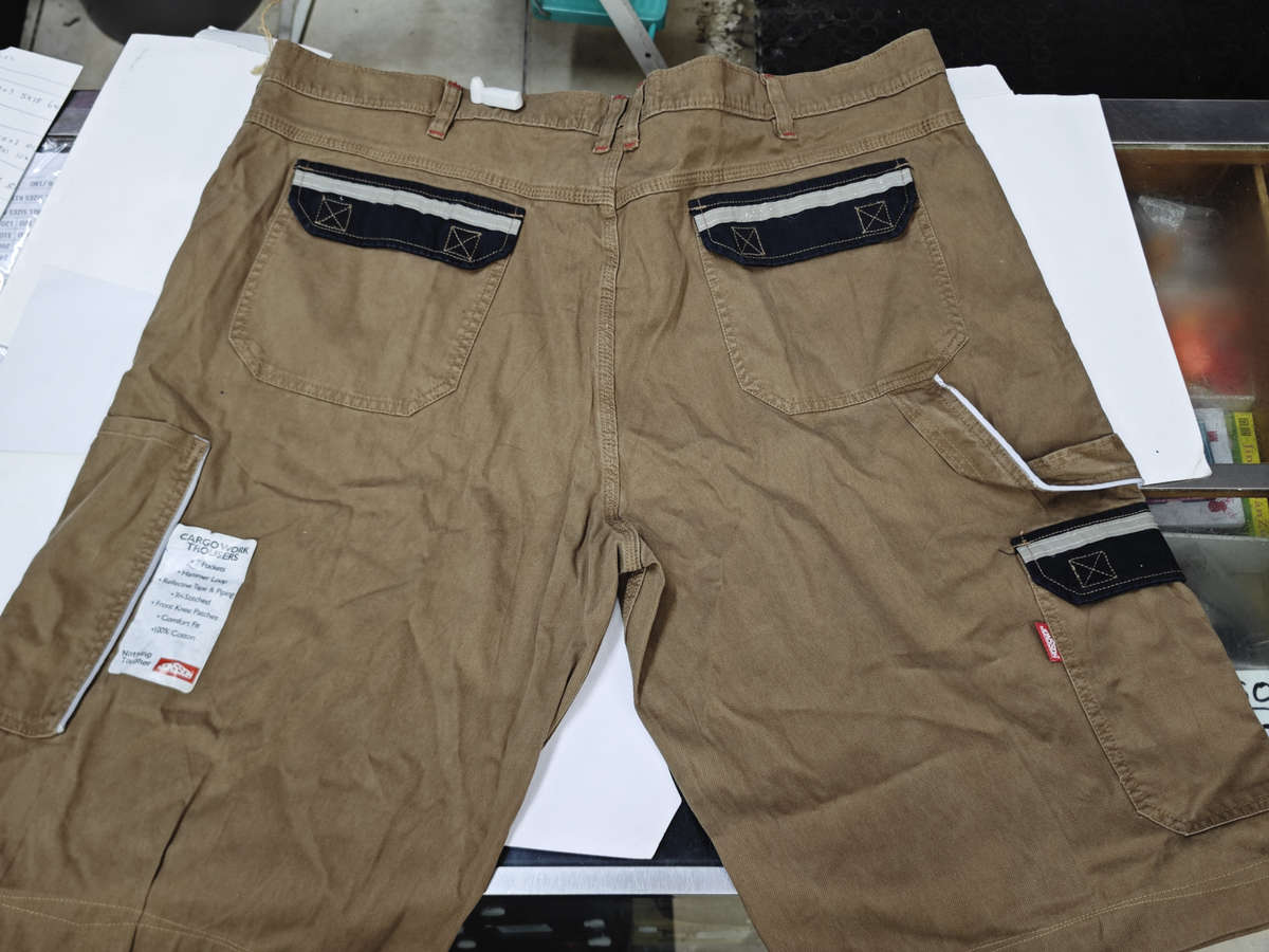 JOHNSON TAN COTTON CARGO SHORTS