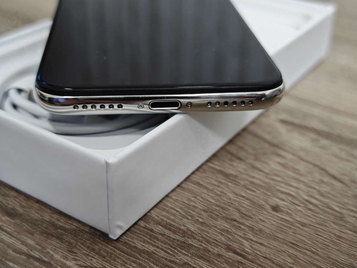 iPhone X 256GB Silver