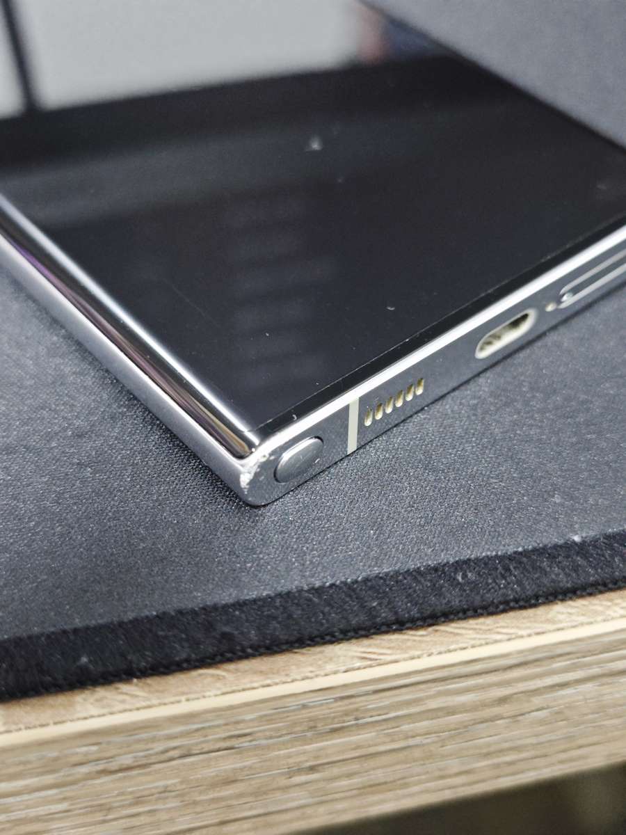 Samsung S22 Ultra 256GB White