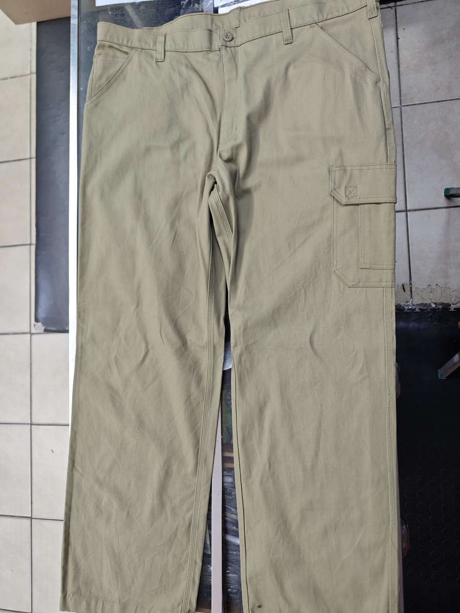 JONSSON KHAKI TROUSER (SIZE 42)