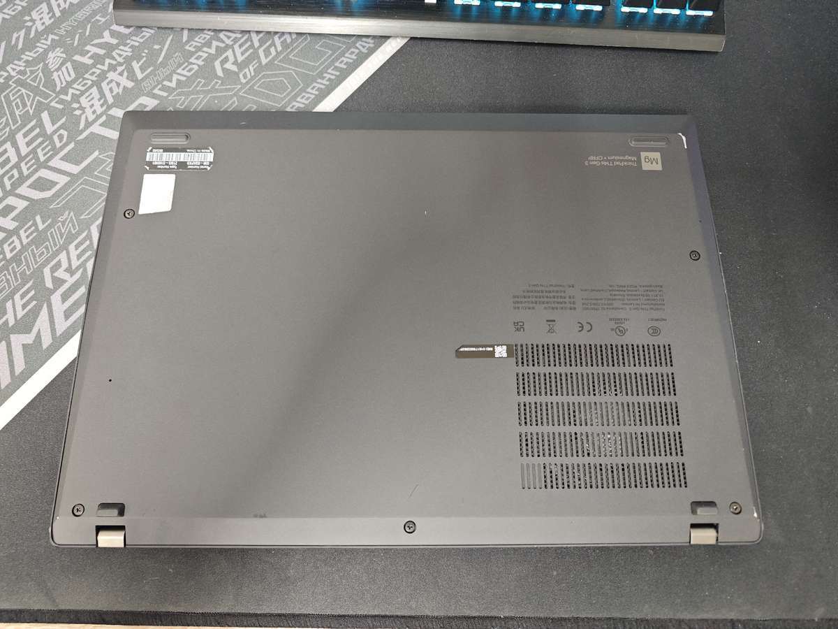 Lenovo ThinkPad T14s Gen 3 Touchscreen Laptop | 12th Gen i5 / 14' FHD / 16GB RAM / 256GB SSD