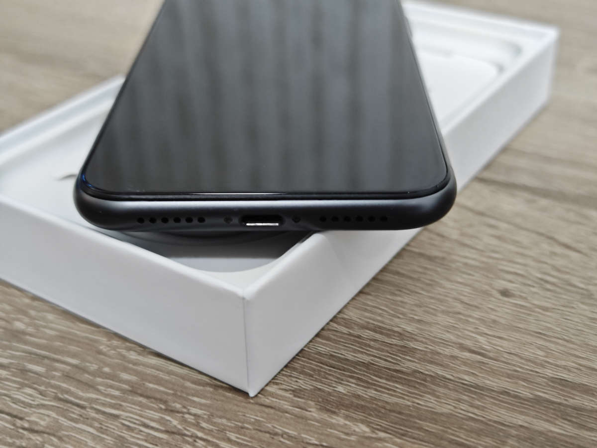 iPhone 11 64GB Black